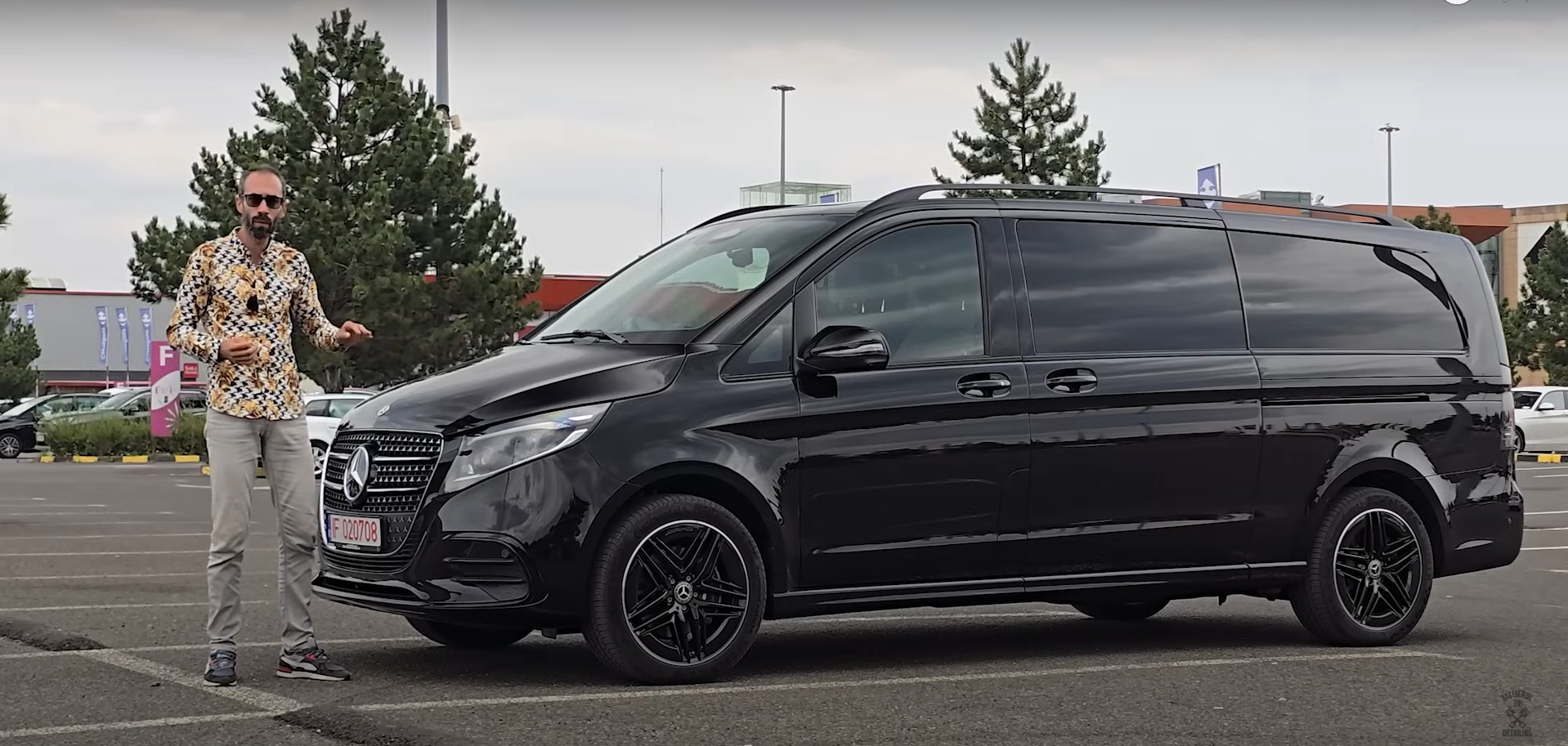 Mercedes V-Class 2024