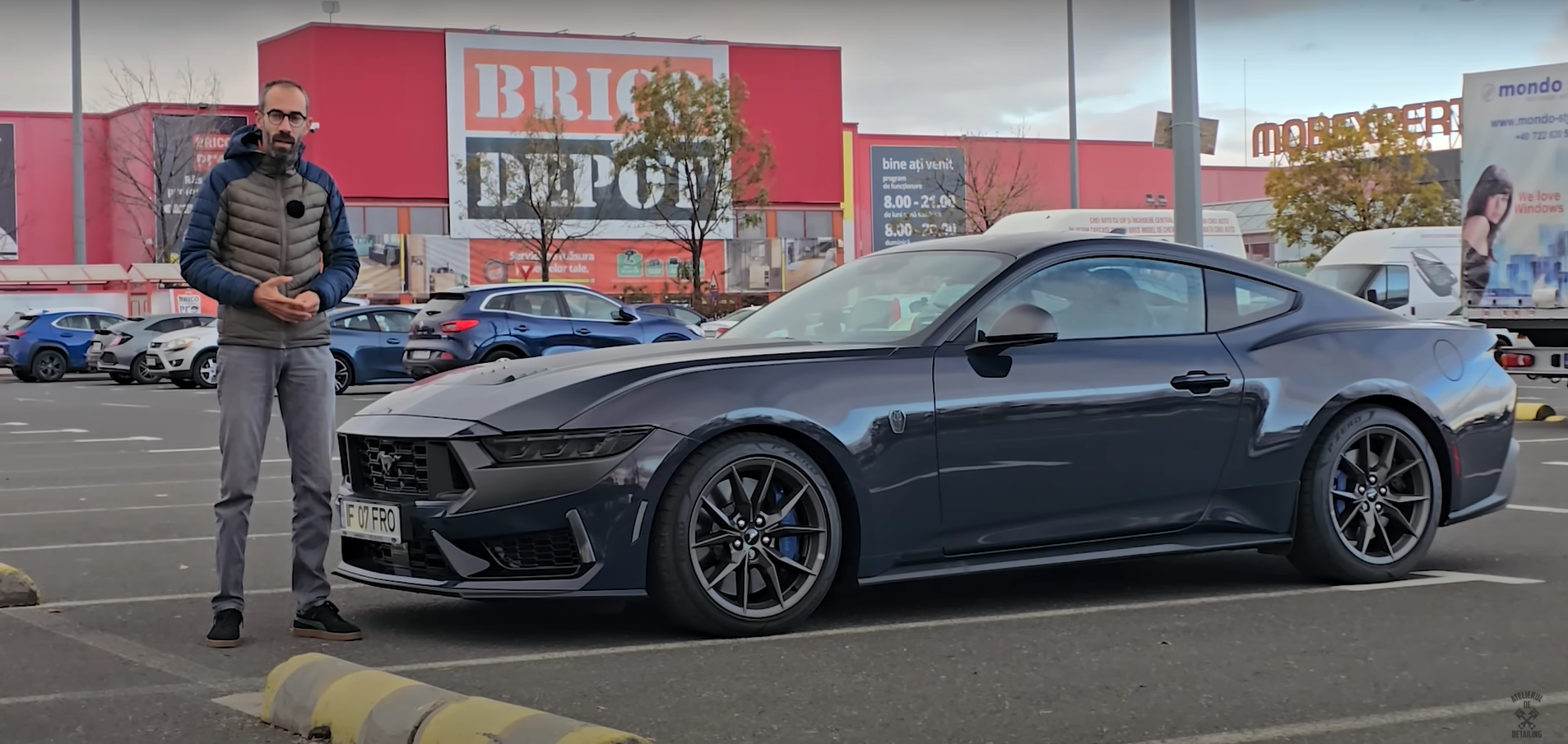 Ford Mustang Dark Horse