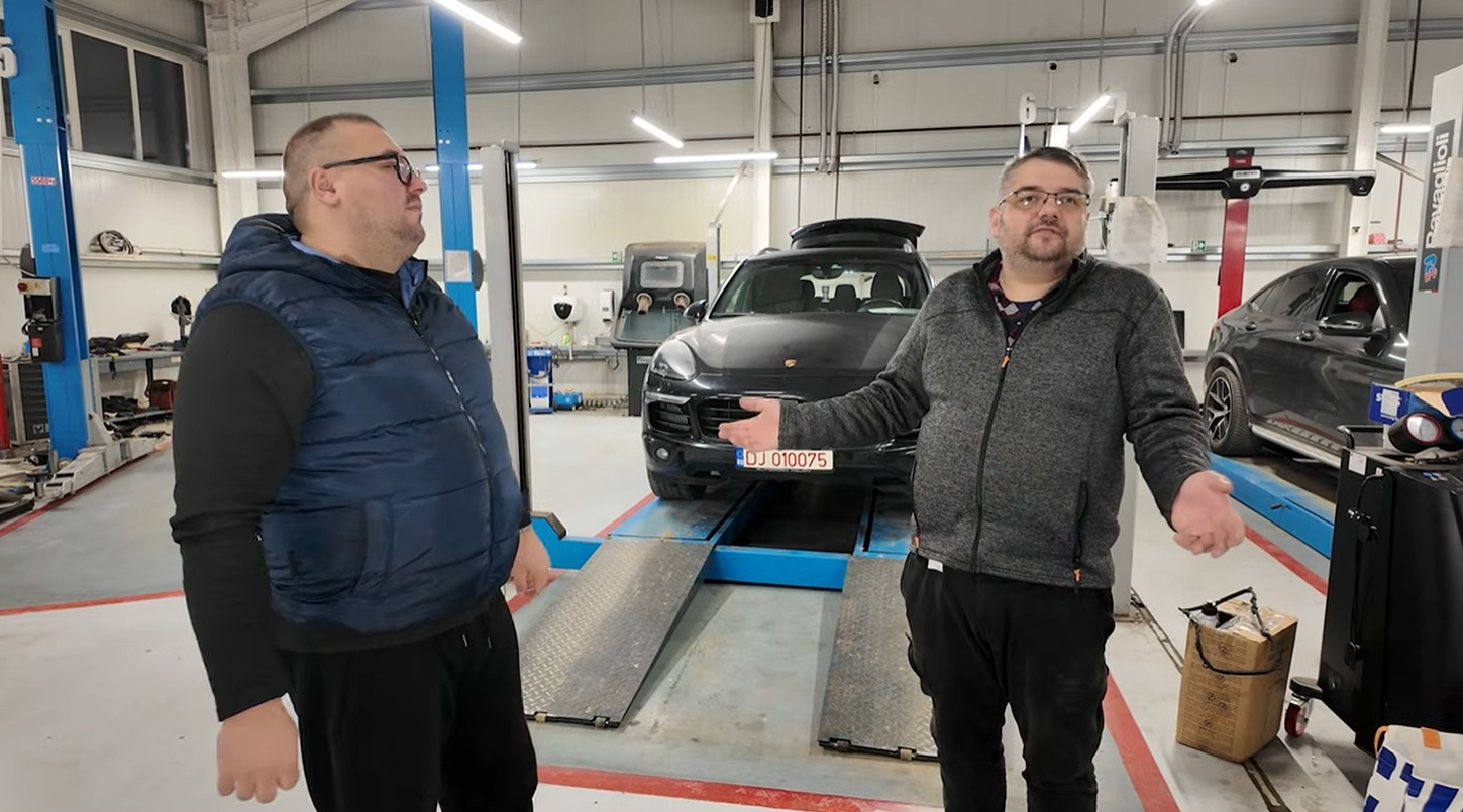 Porsche Cayenne cu 100.000 km dați înapoi