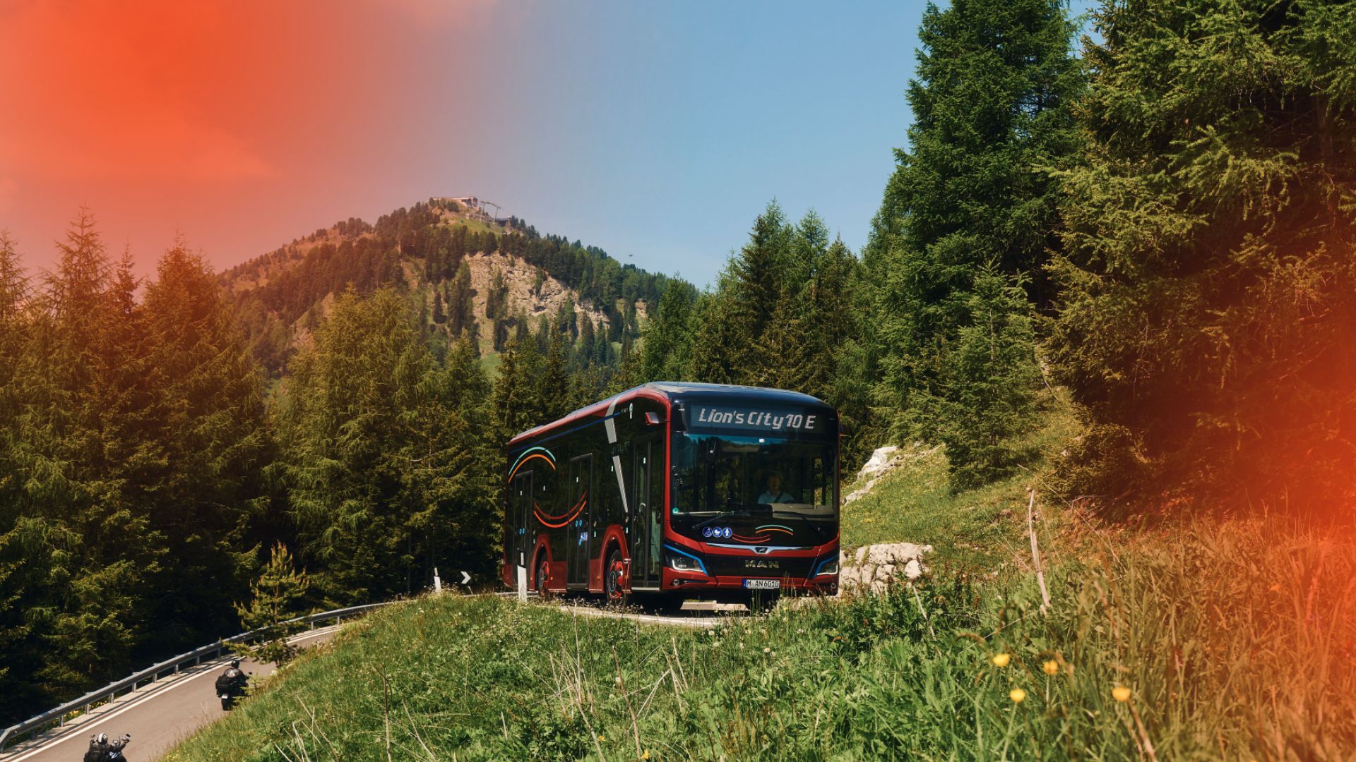 Autobuzele electrice întâmpină dificultăți pe un traseu în pantă din Innsbruck