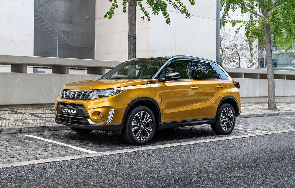 Suzuki Vitara facelift, vedere frontală, faruri LED și grilă redesenată