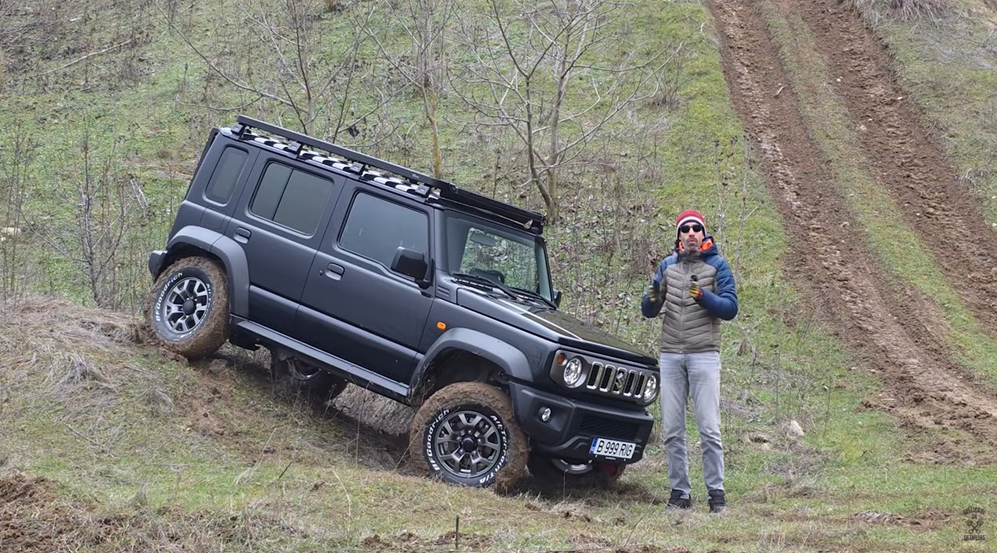 Suzuki Jimny 5 Usi din Dubai
