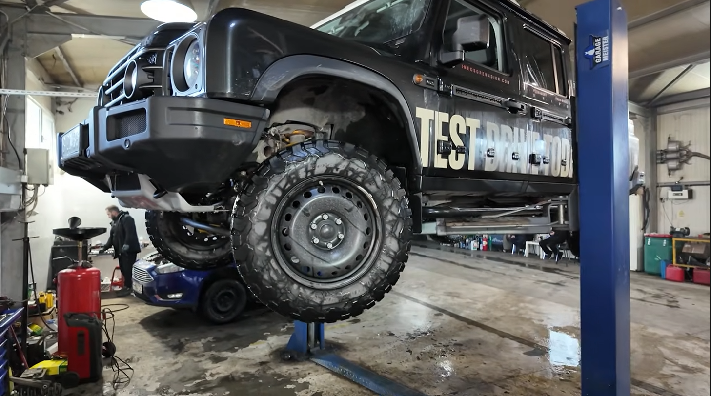 Ineos Grenadier — Defender-ul pe care Land Rover nu l-a mai făcut?